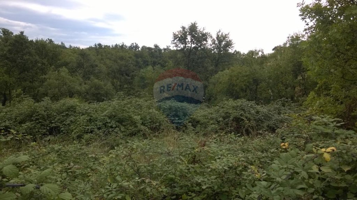 Stavbno zemljišče Marčelji, Viškovo, 740m2