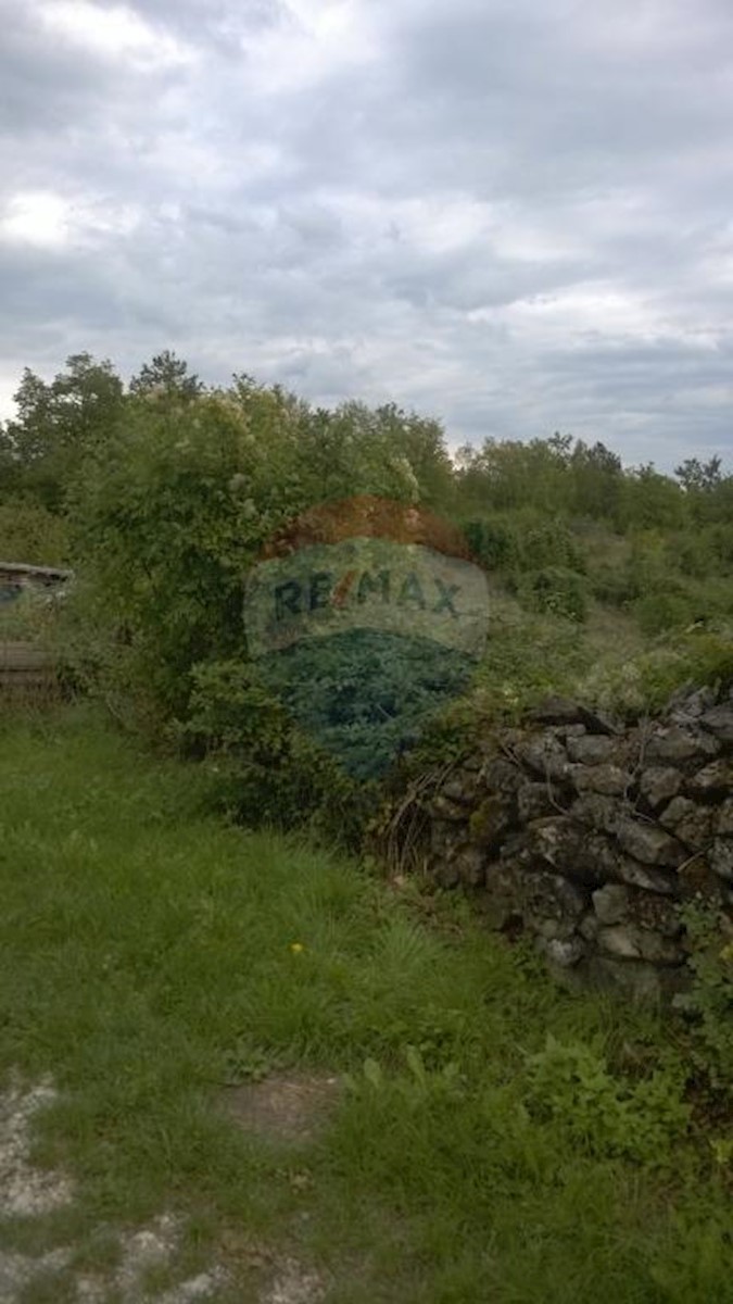 Stavbno zemljišče Marčelji, Viškovo, 740m2