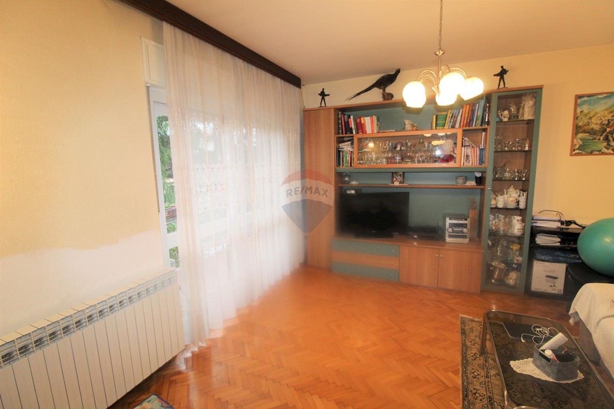 Jušići, Matulji, 260m2