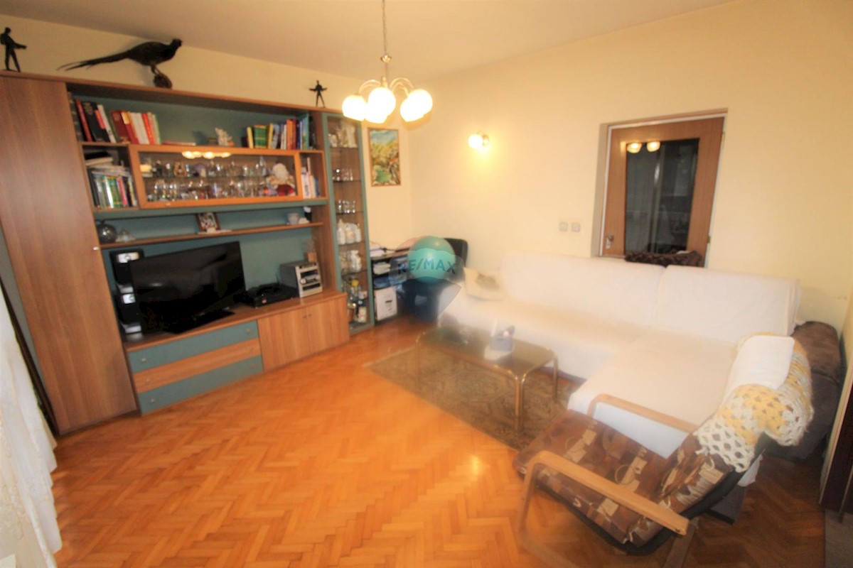 Jušići, Matulji, 260m2