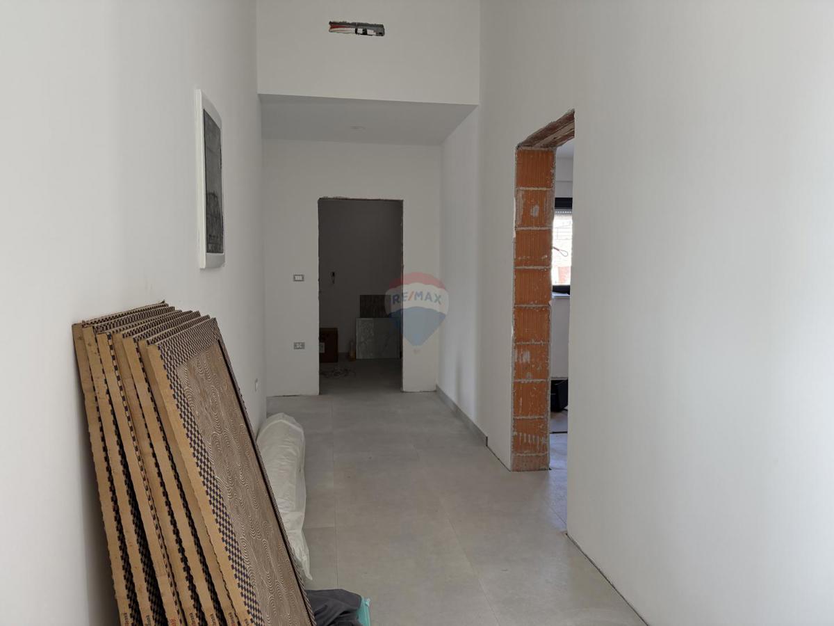 ISTRIA, LABIN - Ground floor house with a fantastic sea view