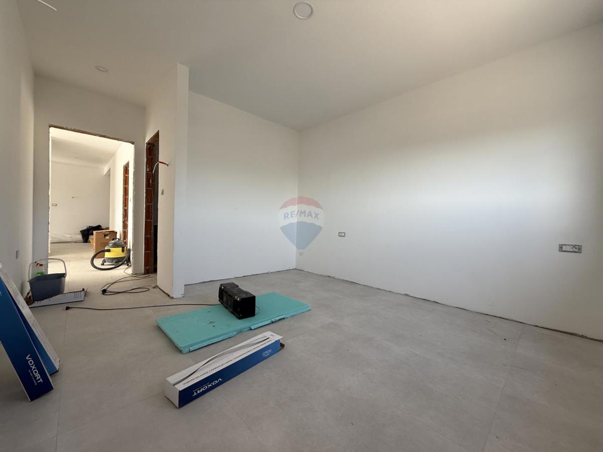 ISTRIA, LABIN - Ground floor house with a fantastic sea view