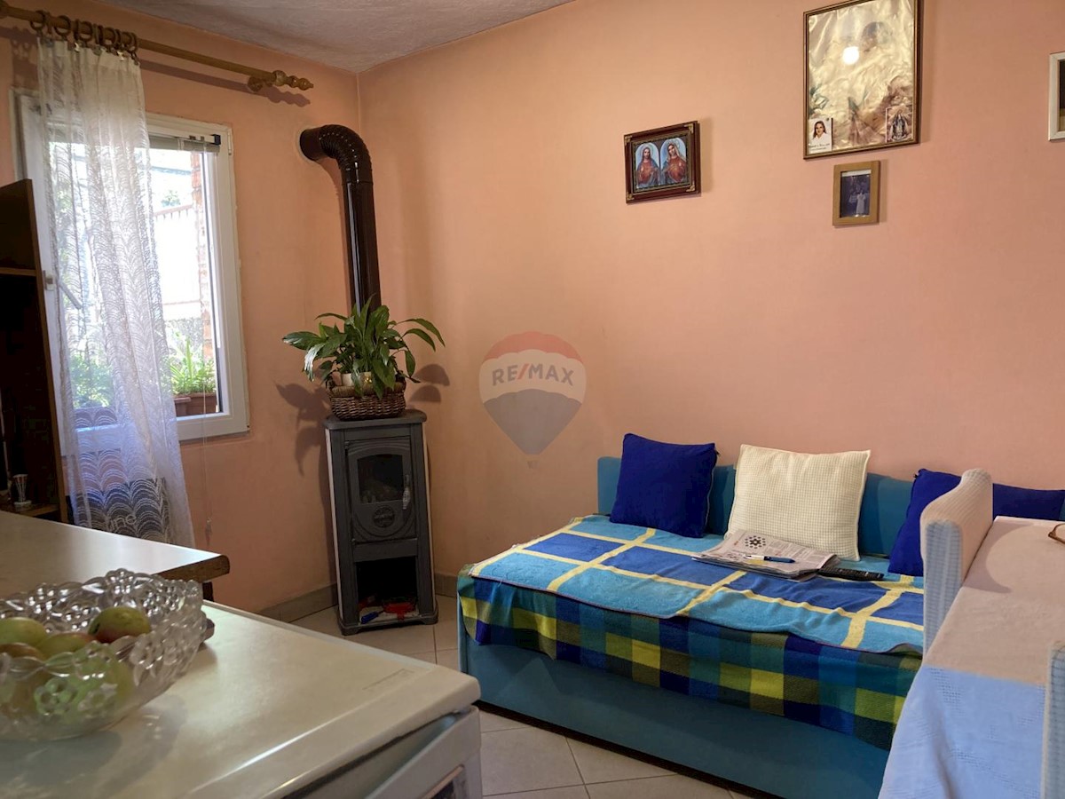 Hiša Podhum, Jelenje, 180m2