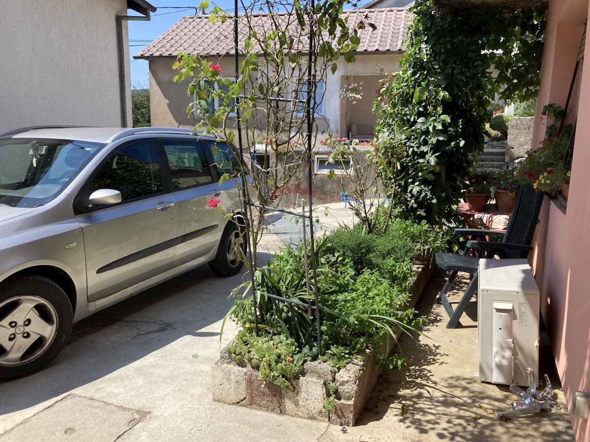 Hiša Podhum, Jelenje, 180m2