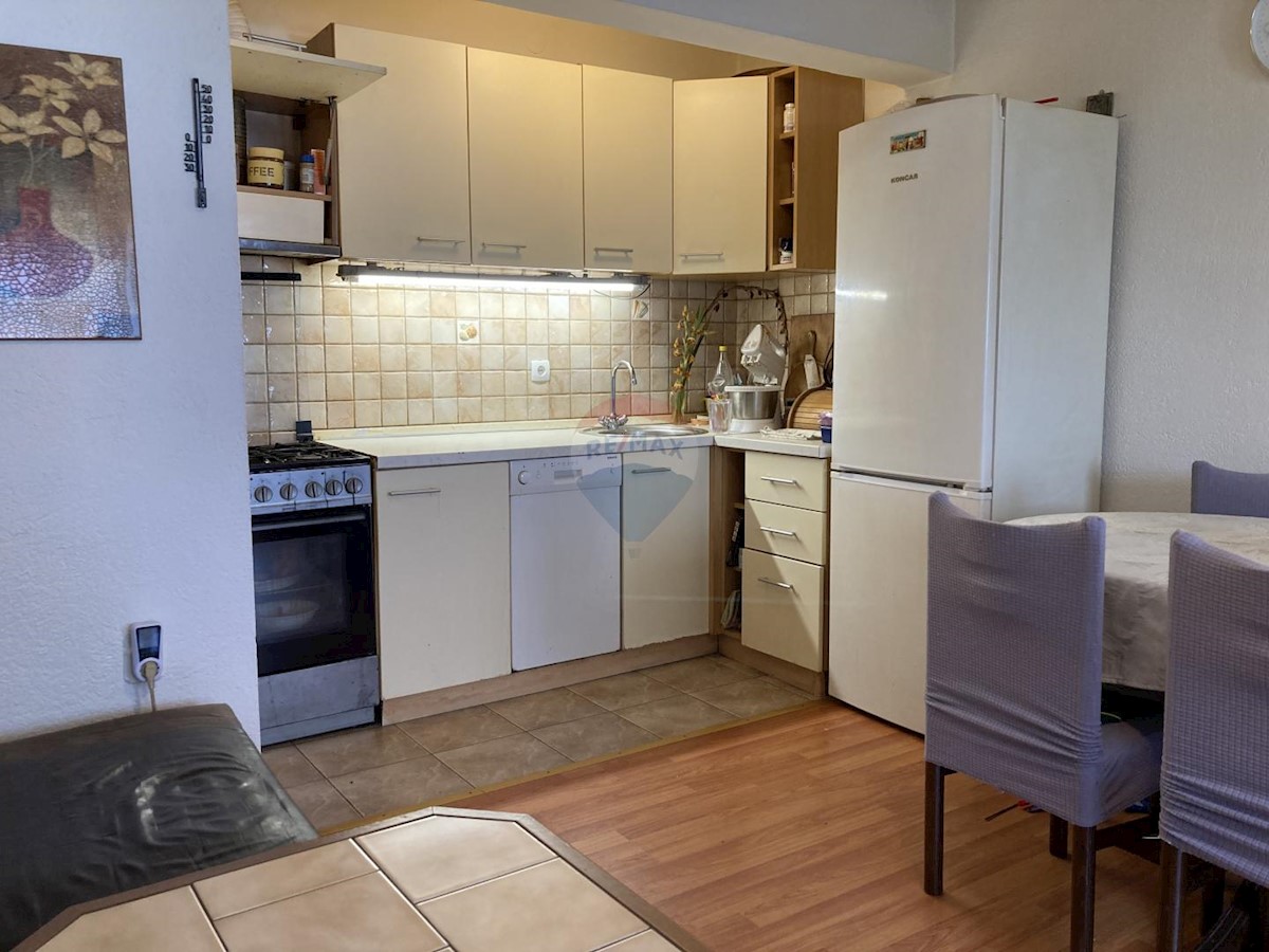 Hiša Podhum, Jelenje, 180m2