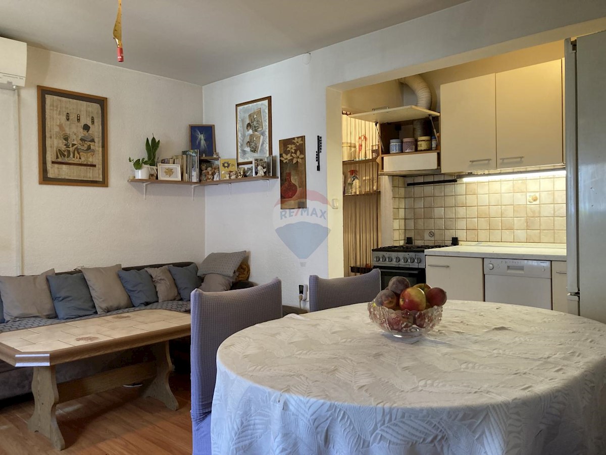 Hiša Podhum, Jelenje, 180m2