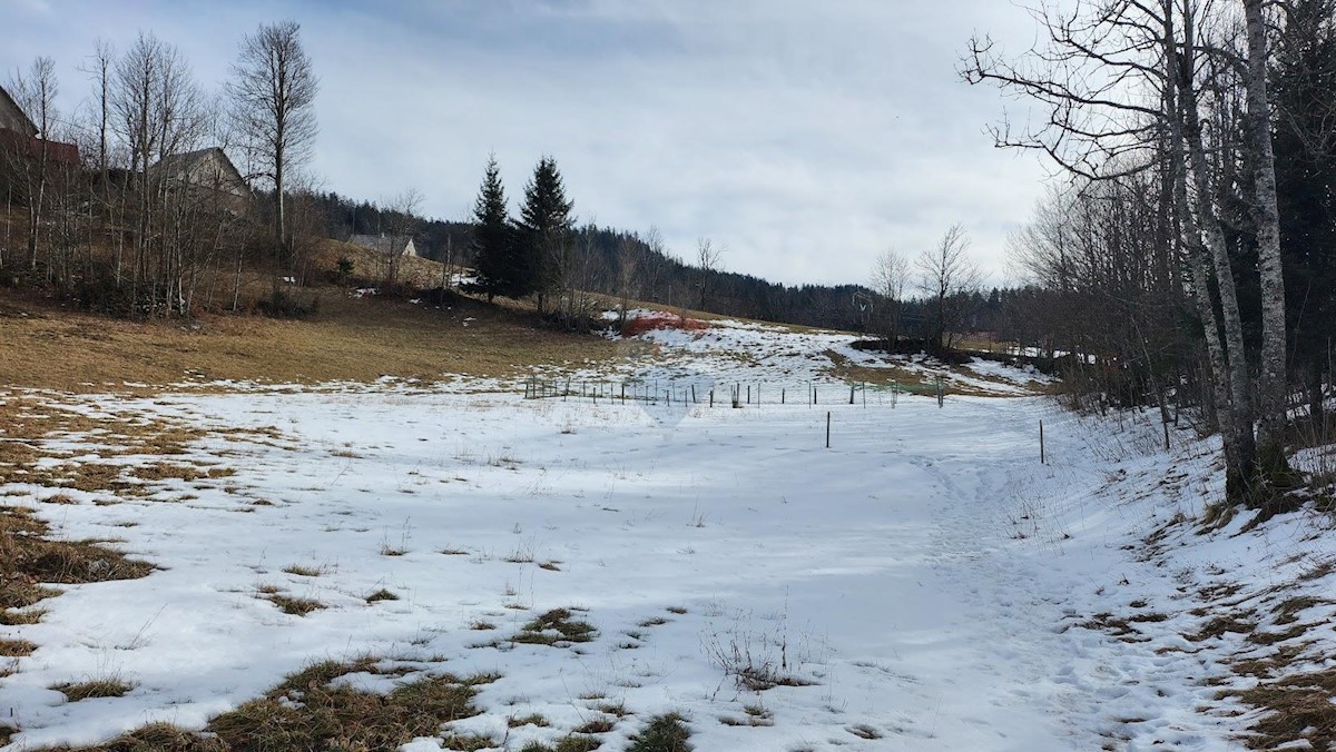 Stavbno zemljišče Vrata, Fužine, 1.013m2