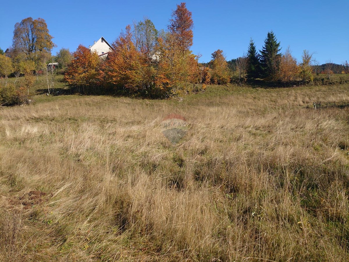 Stavbno zemljišče Vrata, Fužine, 1.013m2