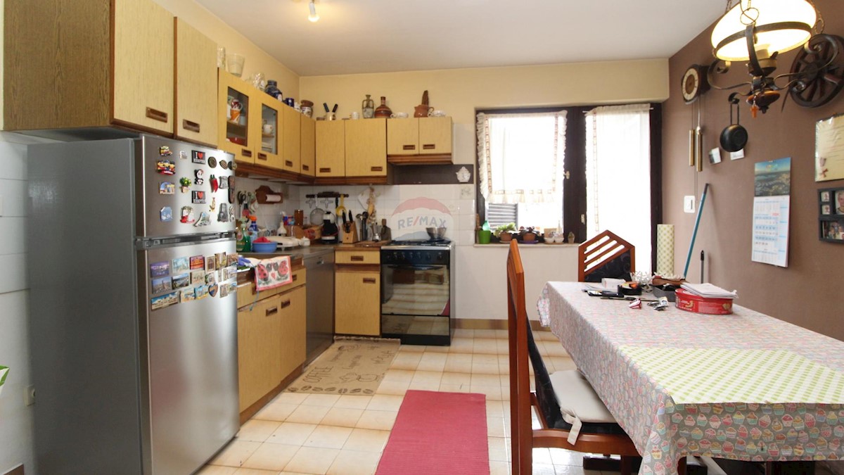 Stanovanje/Apartma Vrsar, 88,27m2