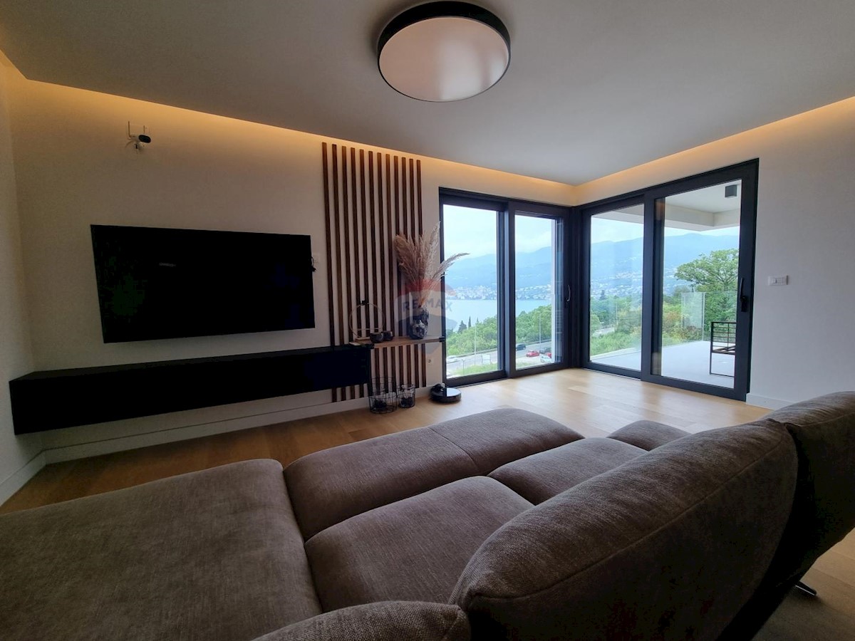 Stanovanje/Apartma Costabella, Rijeka, 78,93m2