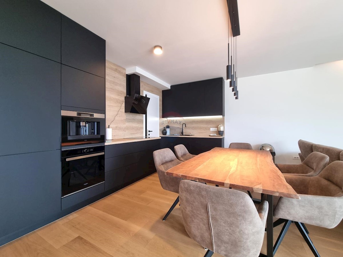 Stanovanje/Apartma Costabella, Rijeka, 78,93m2