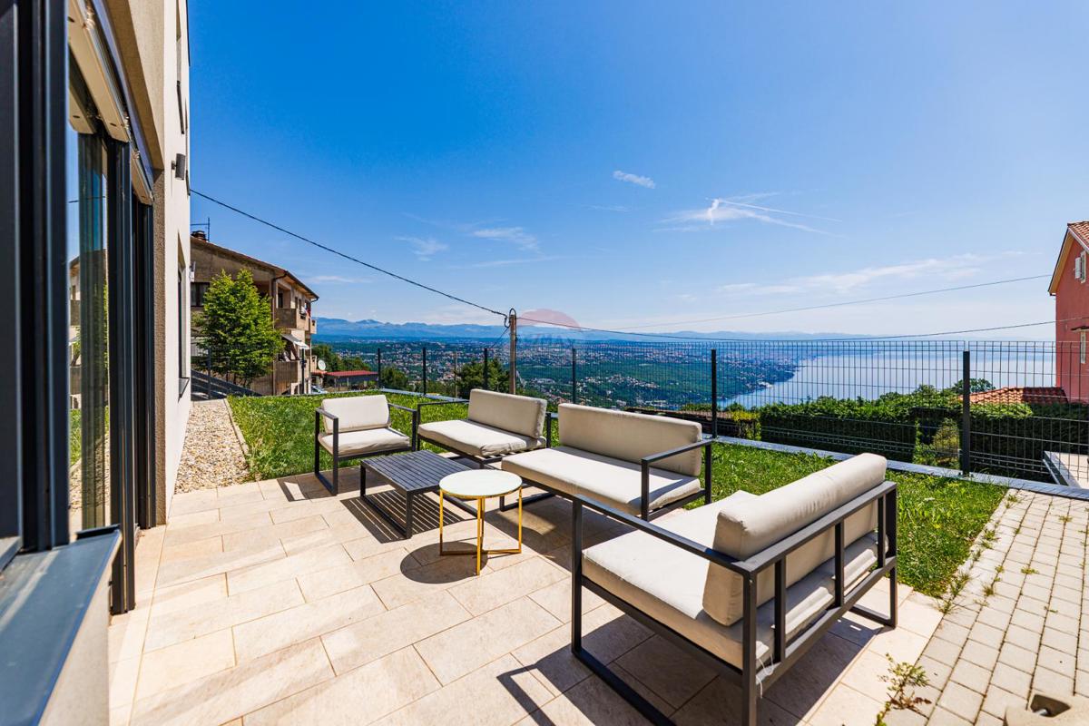 Hiša Bregi, Matulji, 180m2