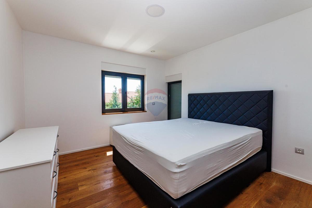 Hiša Bregi, Matulji, 180m2
