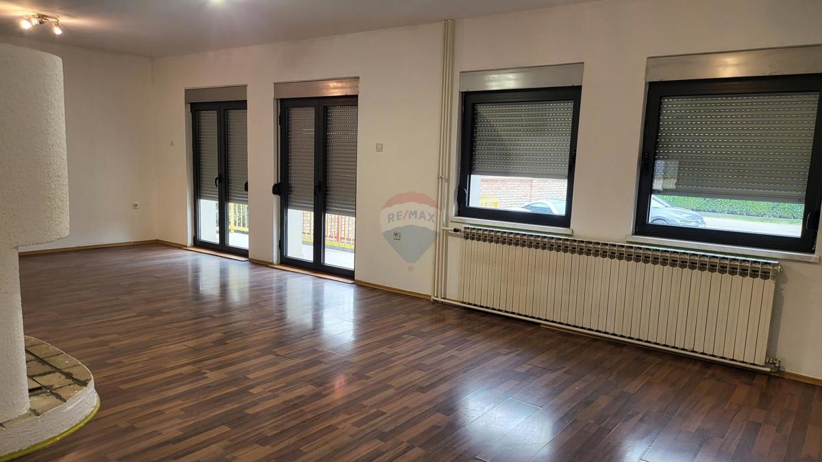 Hiša Centar, Velika Gorica, 354m2