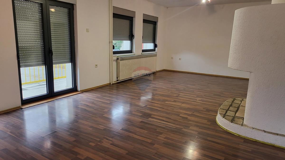 Hiša Centar, Velika Gorica, 354m2