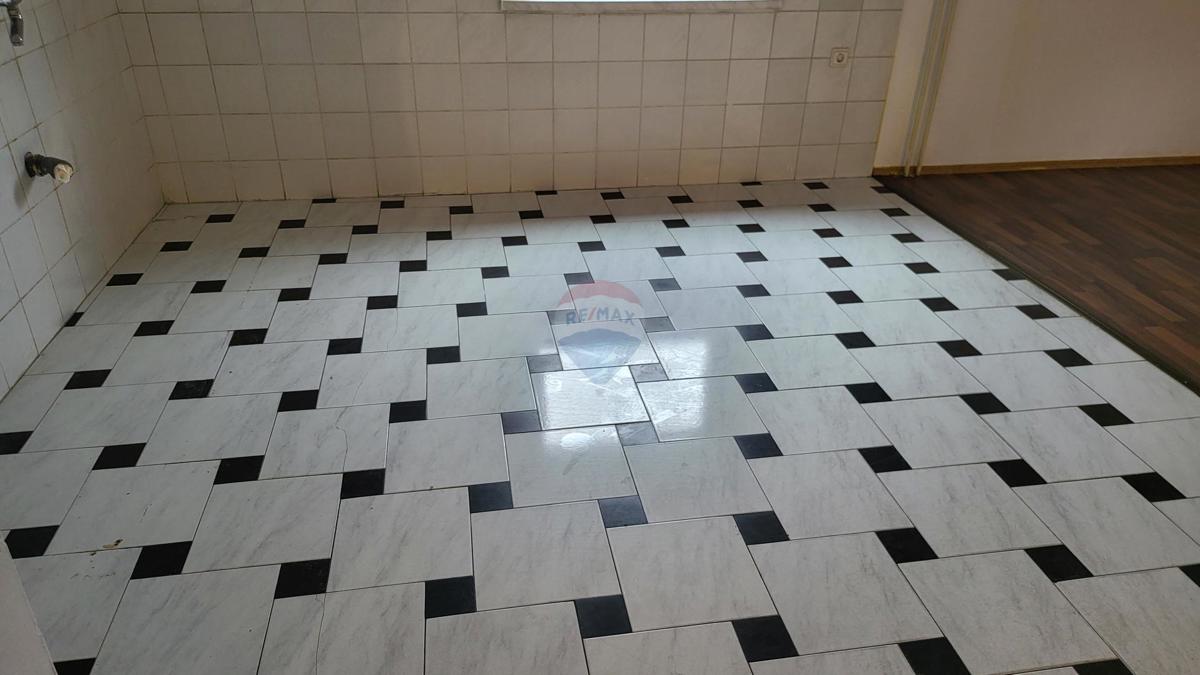 Hiša Centar, Velika Gorica, 354m2