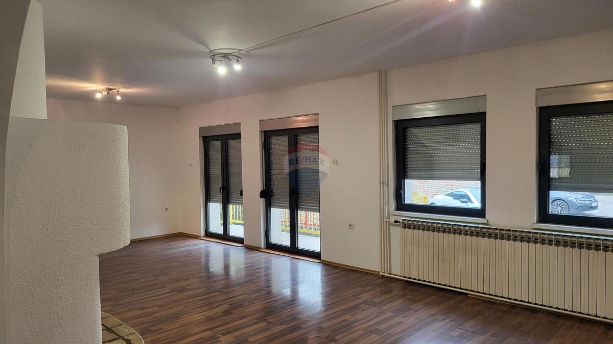 Hiša Centar, Velika Gorica, 354m2