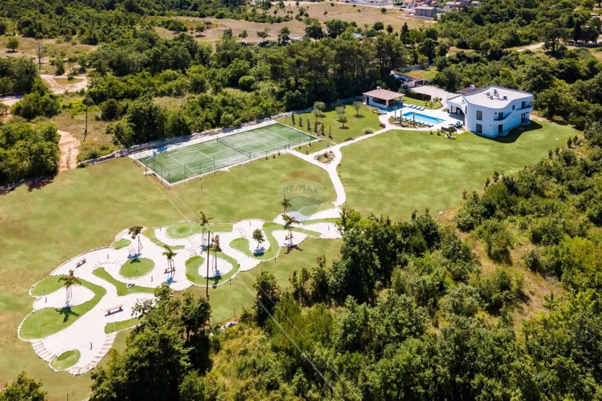 Hiša Juršići, Svetvinčenat, 500m2