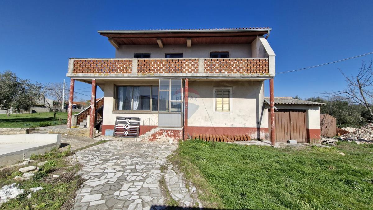 Hiša Rakalj, Marčana, 200m2