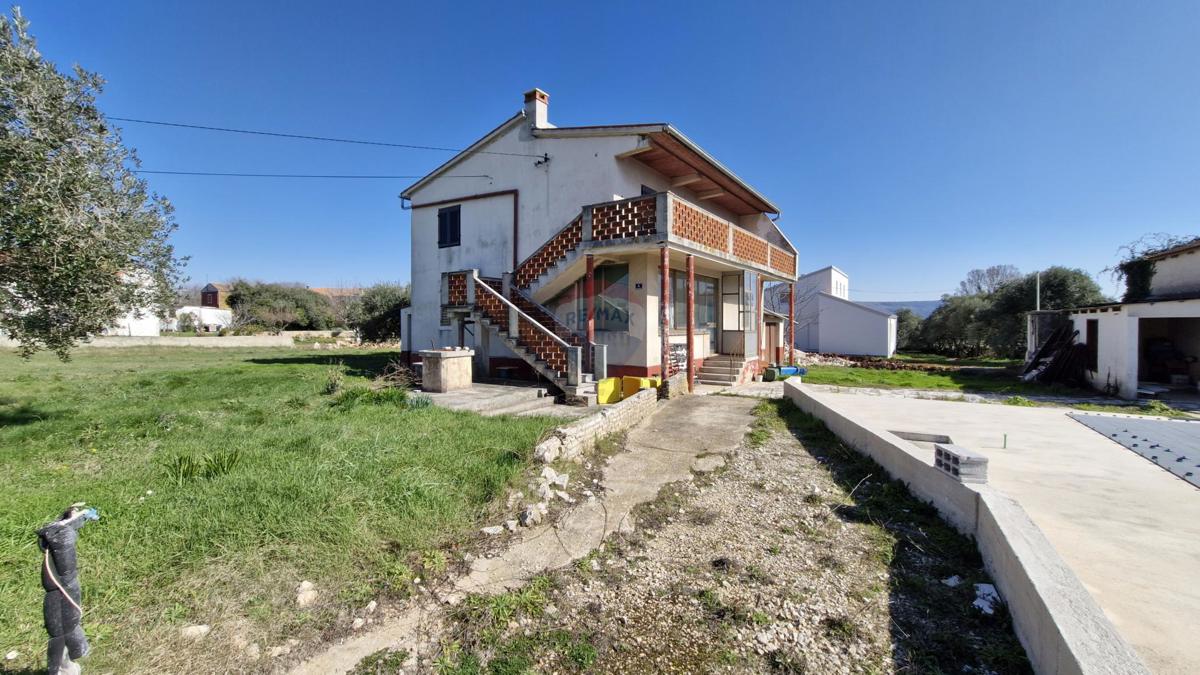 Hiša Rakalj, Marčana, 200m2