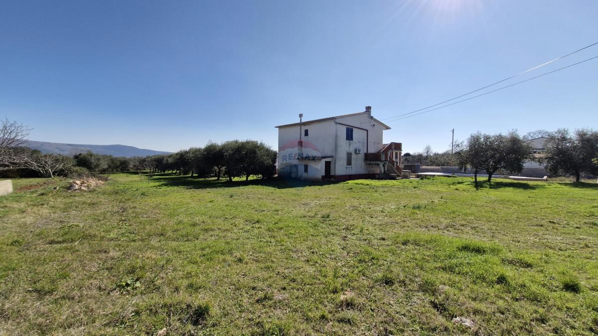 Hiša Rakalj, Marčana, 200m2