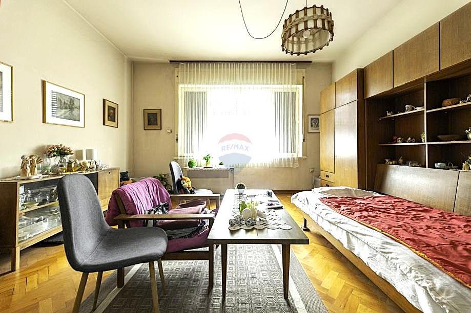 Stanovanje/Apartma Zvijezda, Karlovac, 82m2