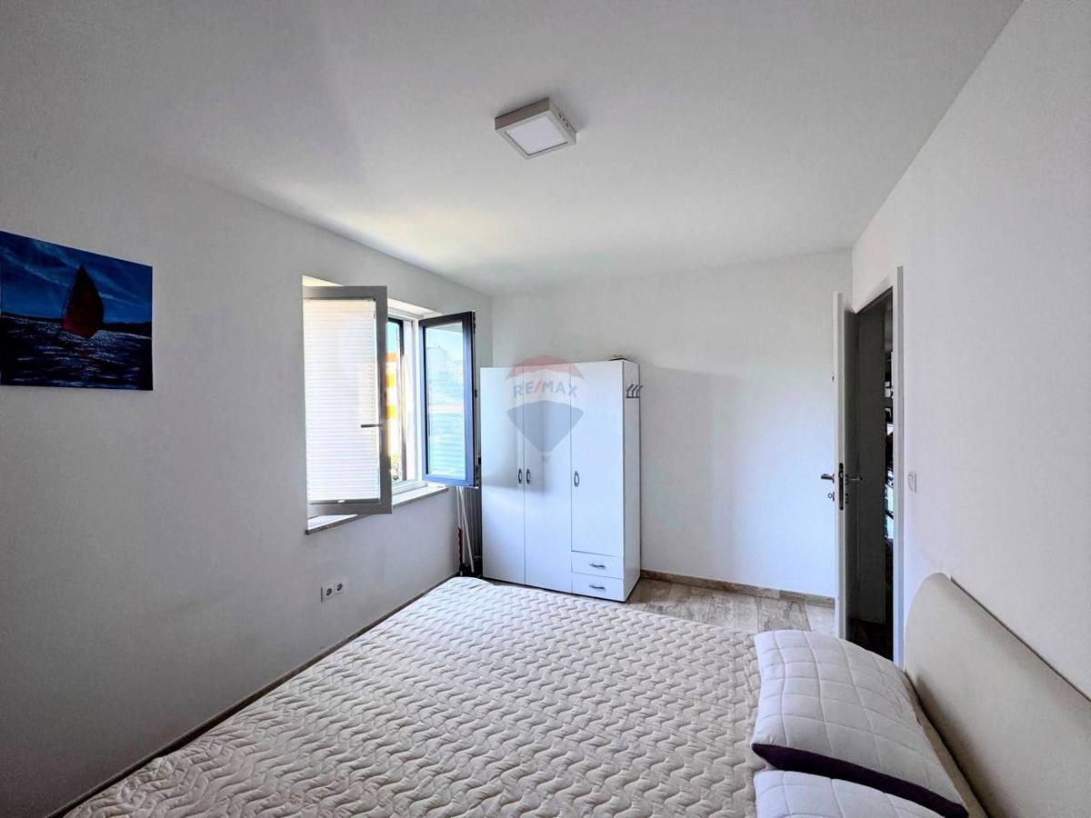 Stanovanje/Apartma Malinska, Malinska-Dubašnica, 66m2