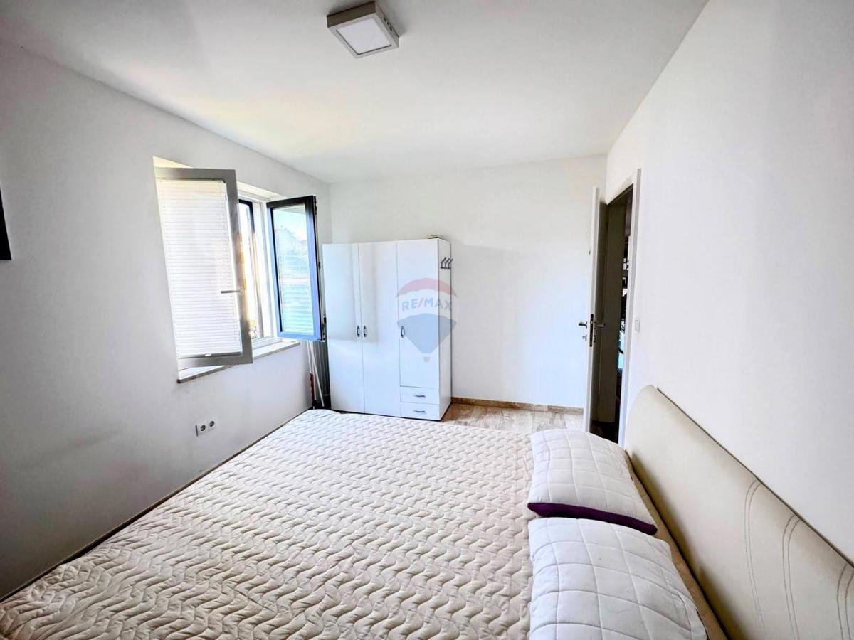 Stanovanje/Apartma Malinska, Malinska-Dubašnica, 66m2