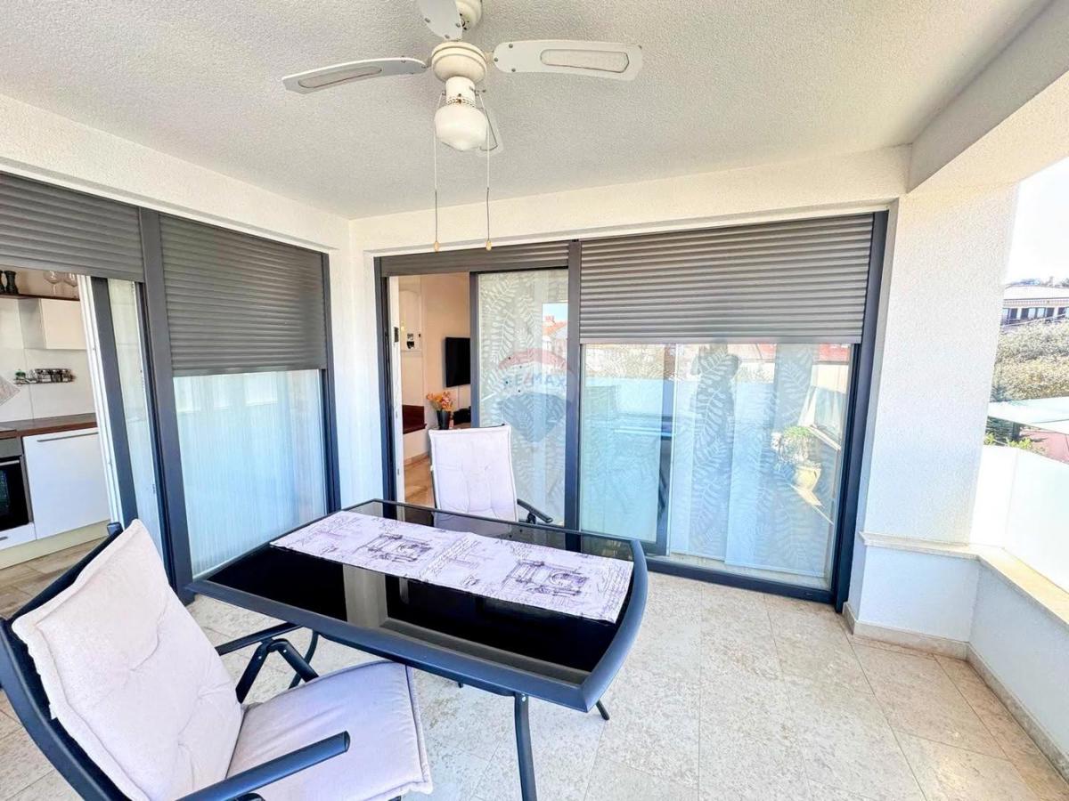 Stanovanje/Apartma Malinska, Malinska-Dubašnica, 66m2