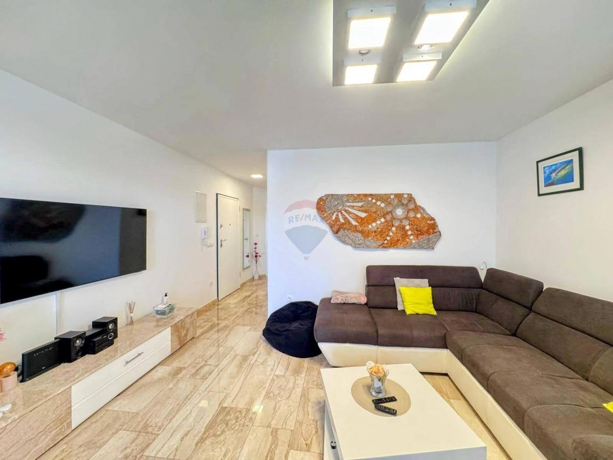 Stanovanje/Apartma Malinska, Malinska-Dubašnica, 66m2