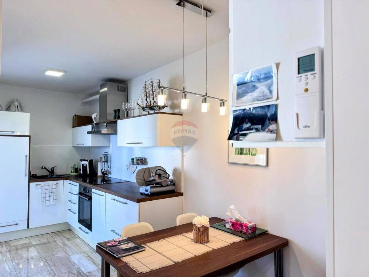 Stanovanje/Apartma Malinska, Malinska-Dubašnica, 66m2
