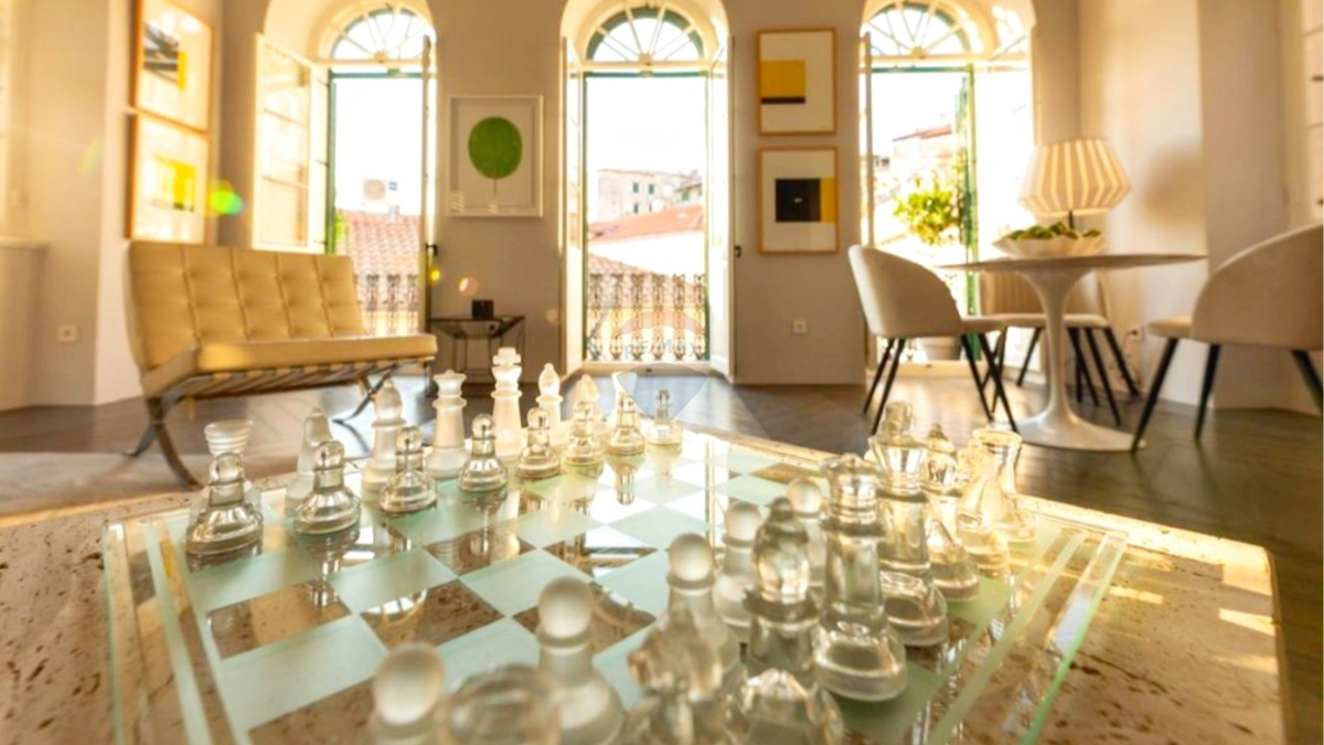 Stanovanje/Apartma Grad, Šibenik, 75m2