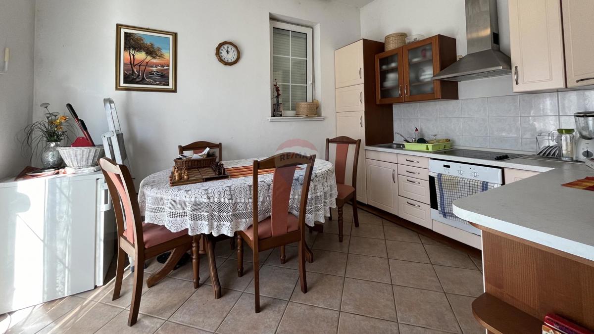 Stanovanje/Apartma Funtana, 64m2
