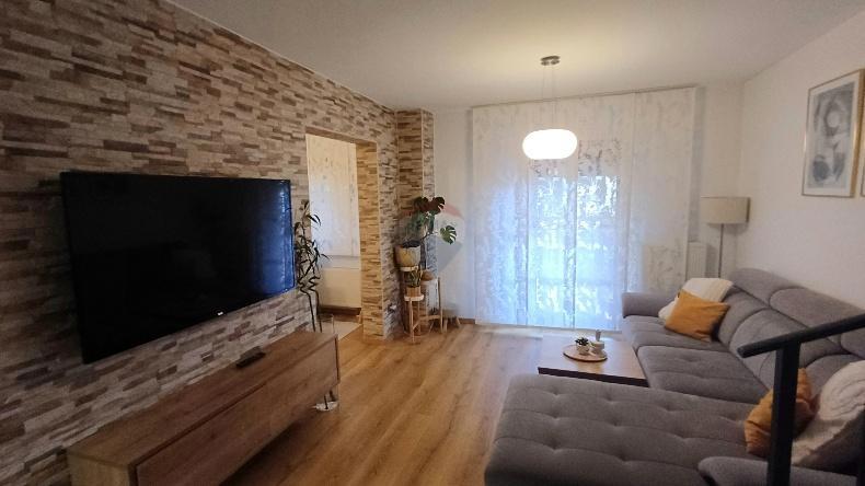 Hiša Nova Veruda, Pula, 400m2