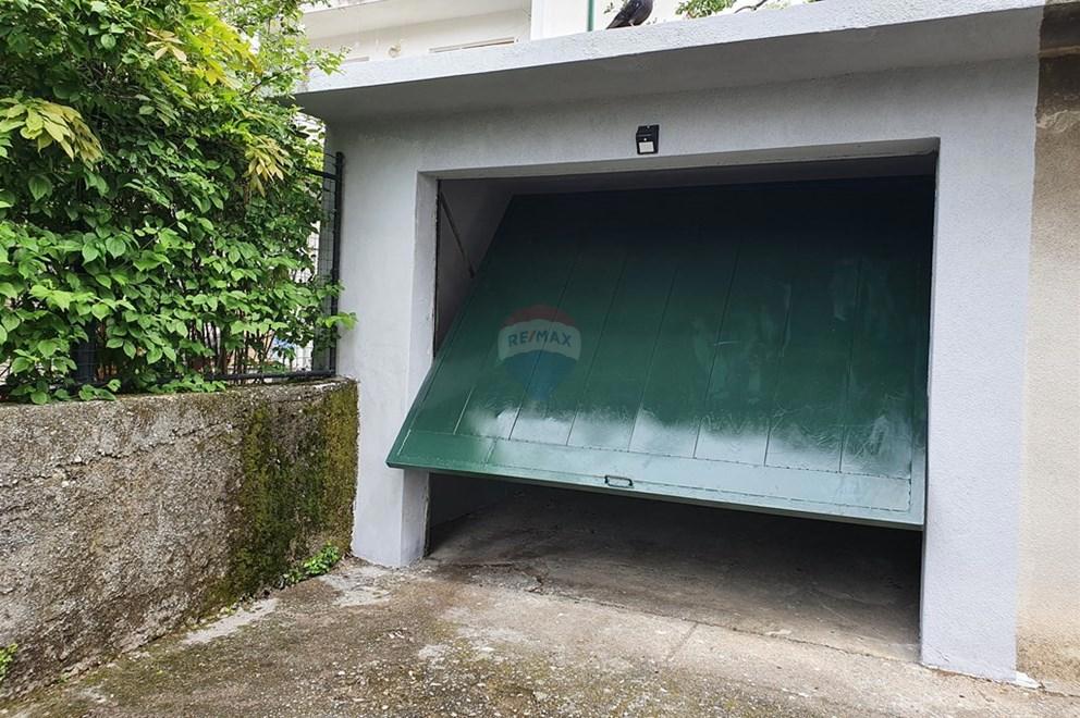 Garaža Pećine, Rijeka, 18m2