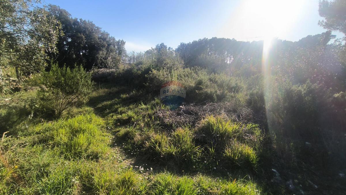 Stavbno zemljišče Pješčana Uvala, Medulin, 2.438m2