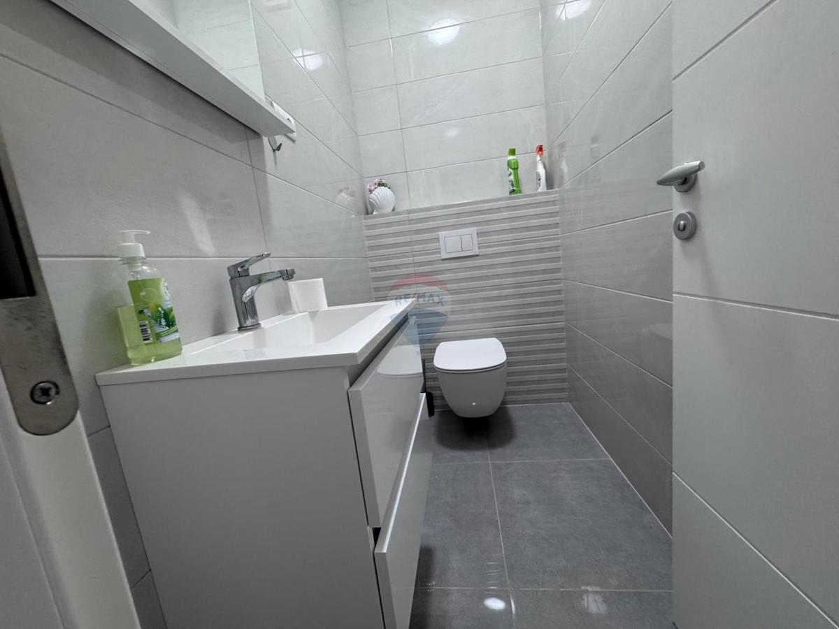 Stanovanje/Apartma Malinska, Malinska-Dubašnica, 192m2
