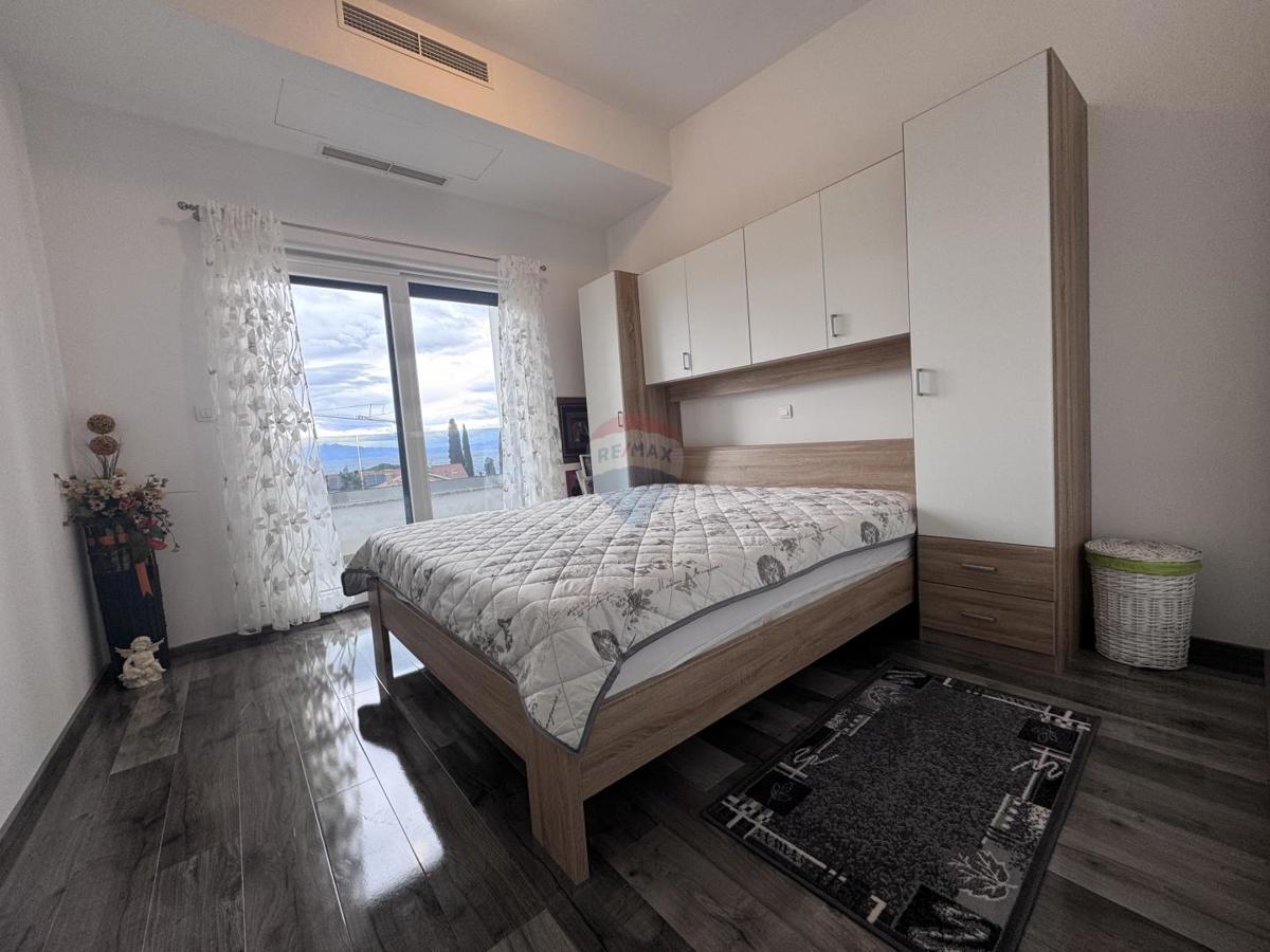 Stanovanje/Apartma Malinska, Malinska-Dubašnica, 192m2