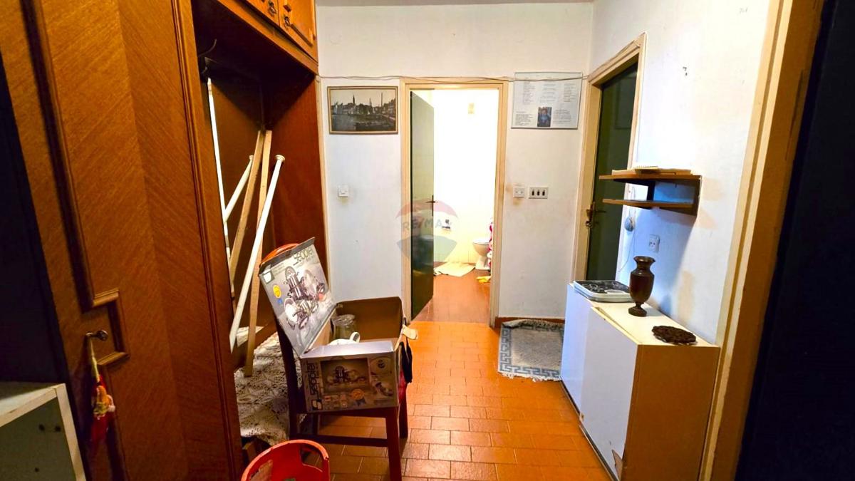 Istra, Rovinj, stanovanje z 2 spalnicama, balkonom, pogledom na morje, parkiriščem
