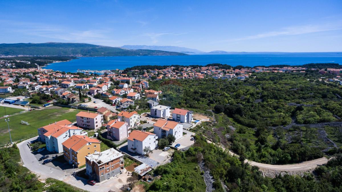 Krk, objekt s sedmimi stanovanjskimi enotami, panoramski pogled