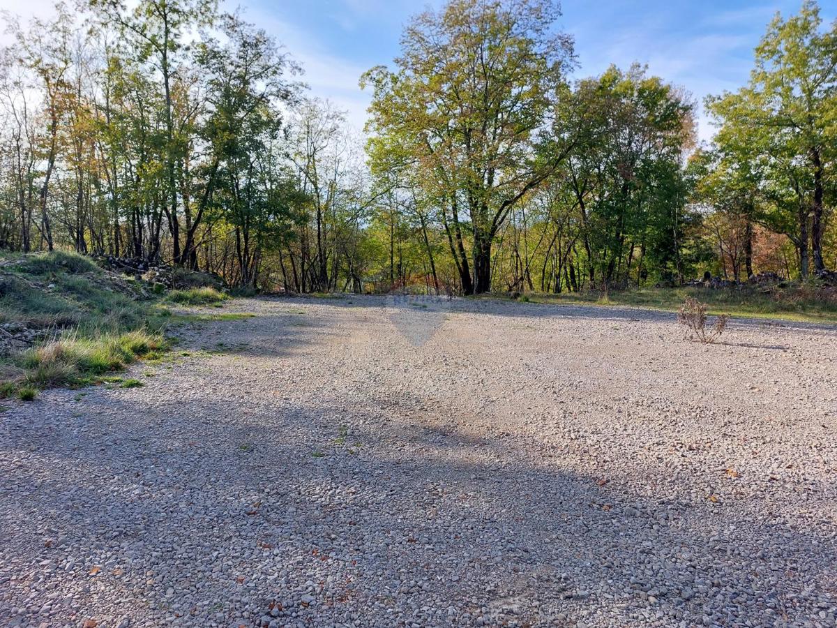 Stavbno zemljišče Breza, Klana, 550m2