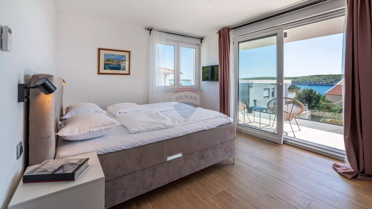 Hiša Barbat na Rabu, Rab, 300m2