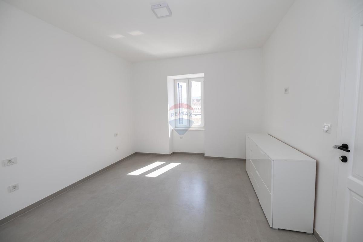 Vila Tribalj – Kombinacija Avtohtonega in Modernega