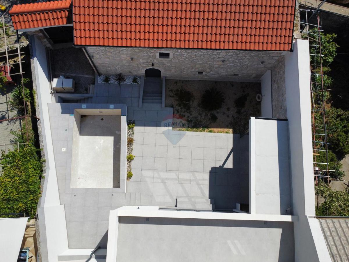 Crikvenica, Tribalj – 2 prenovljeni kamniti hiši
