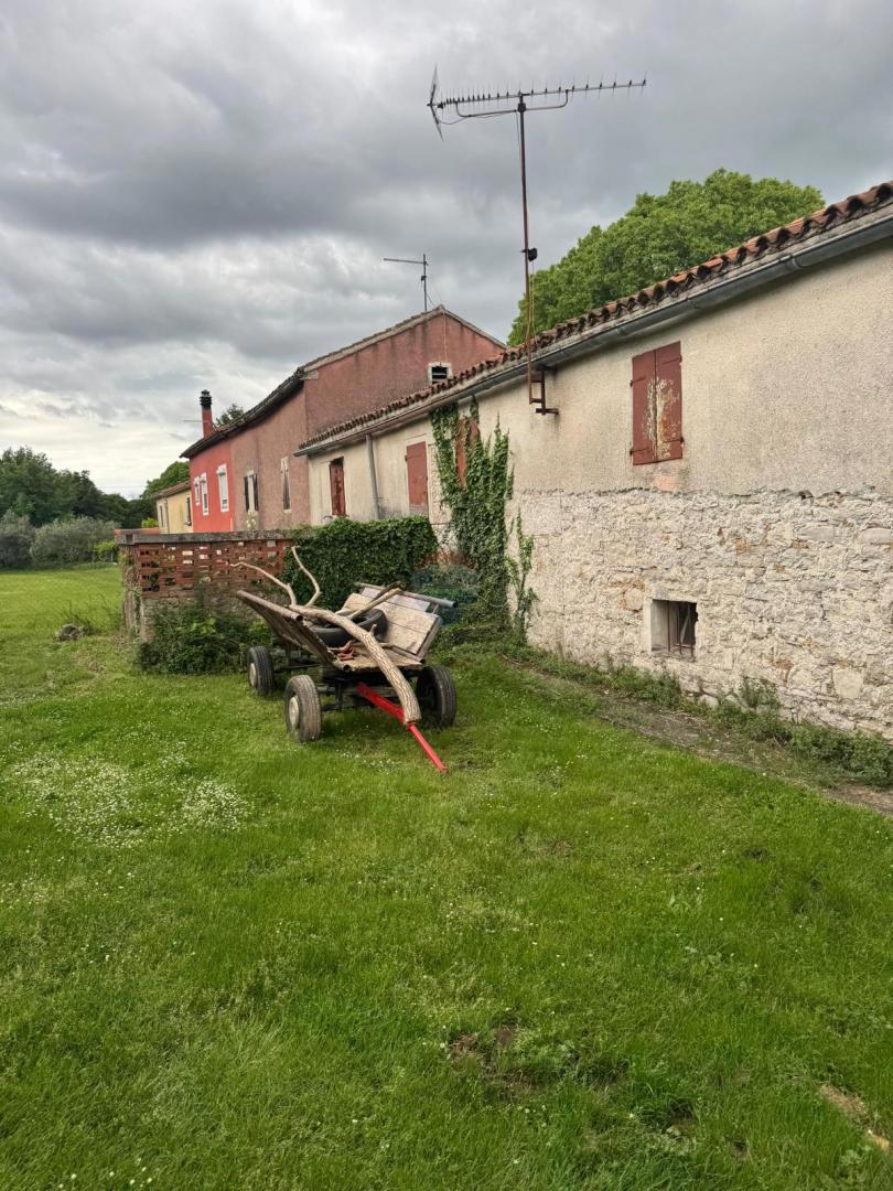 Stavbno zemljišče Svetvinčenat, 800m2