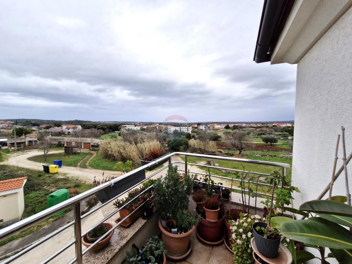 Stanovanje/Apartma Veli vrh, Pula, 74,77m2