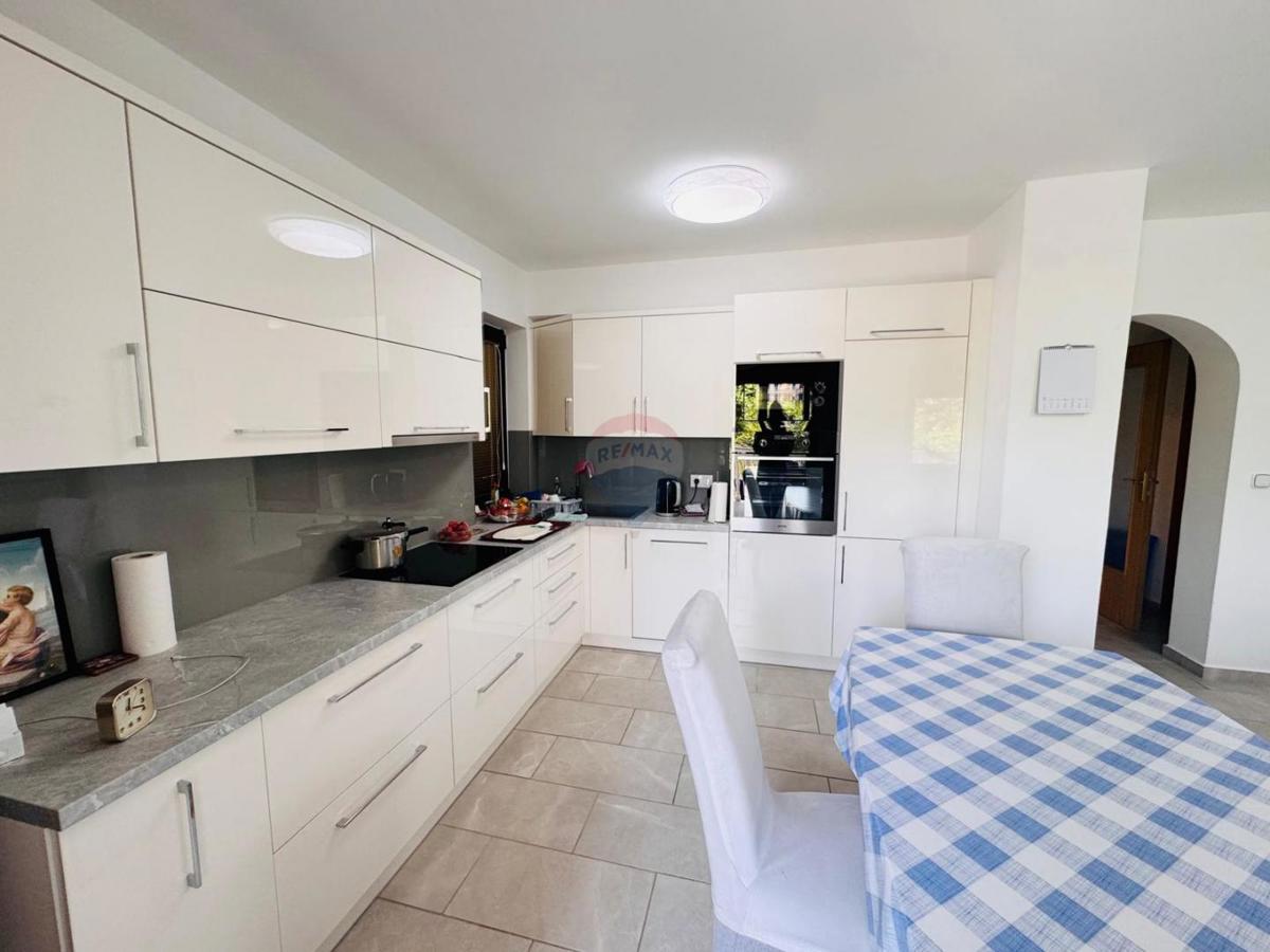 Hiša Jadranovo, Crikvenica, 140m2