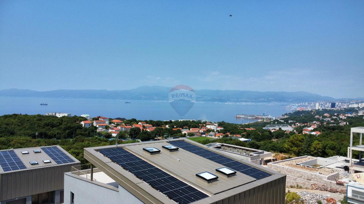 Hiša Kostrena Sveta Lucija, Kostrena, 198m2