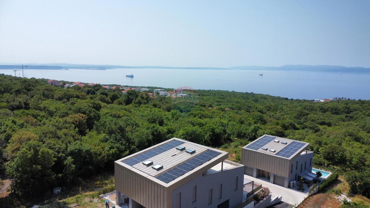 Hiša Kostrena Sveta Lucija, Kostrena, 198m2