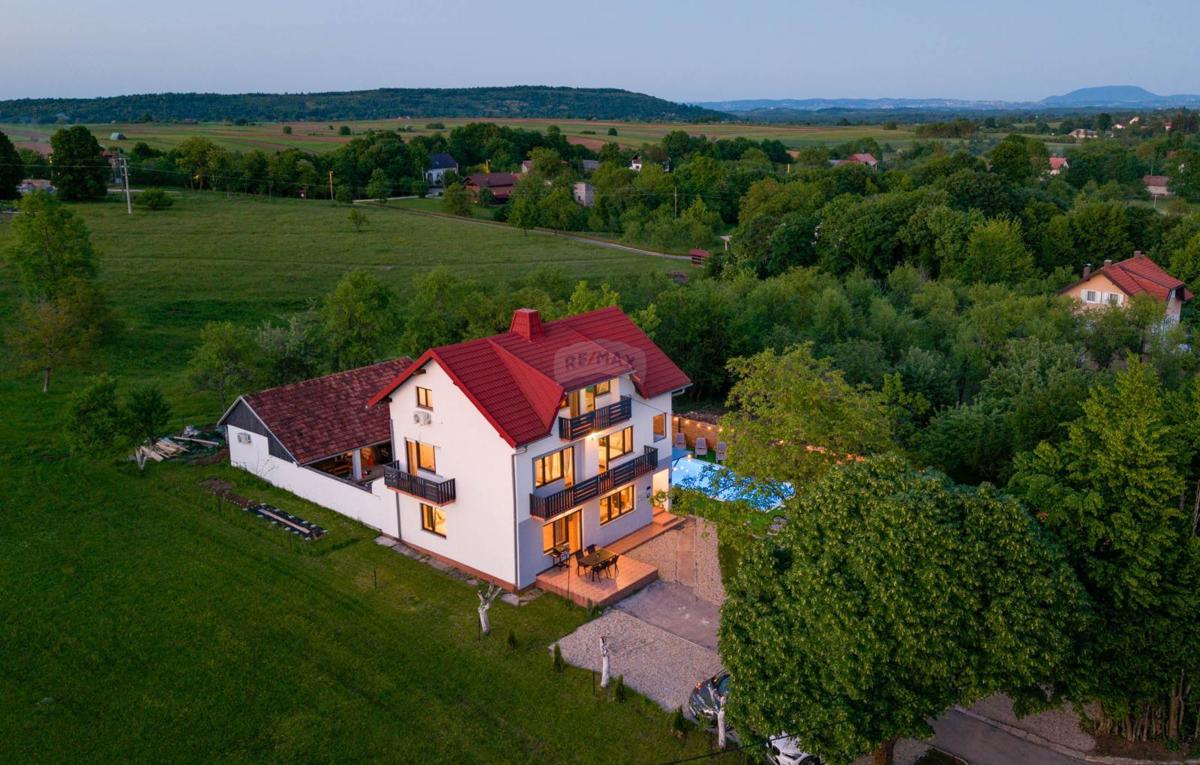 Hiša Drežnik Grad, Rakovica, 400m2